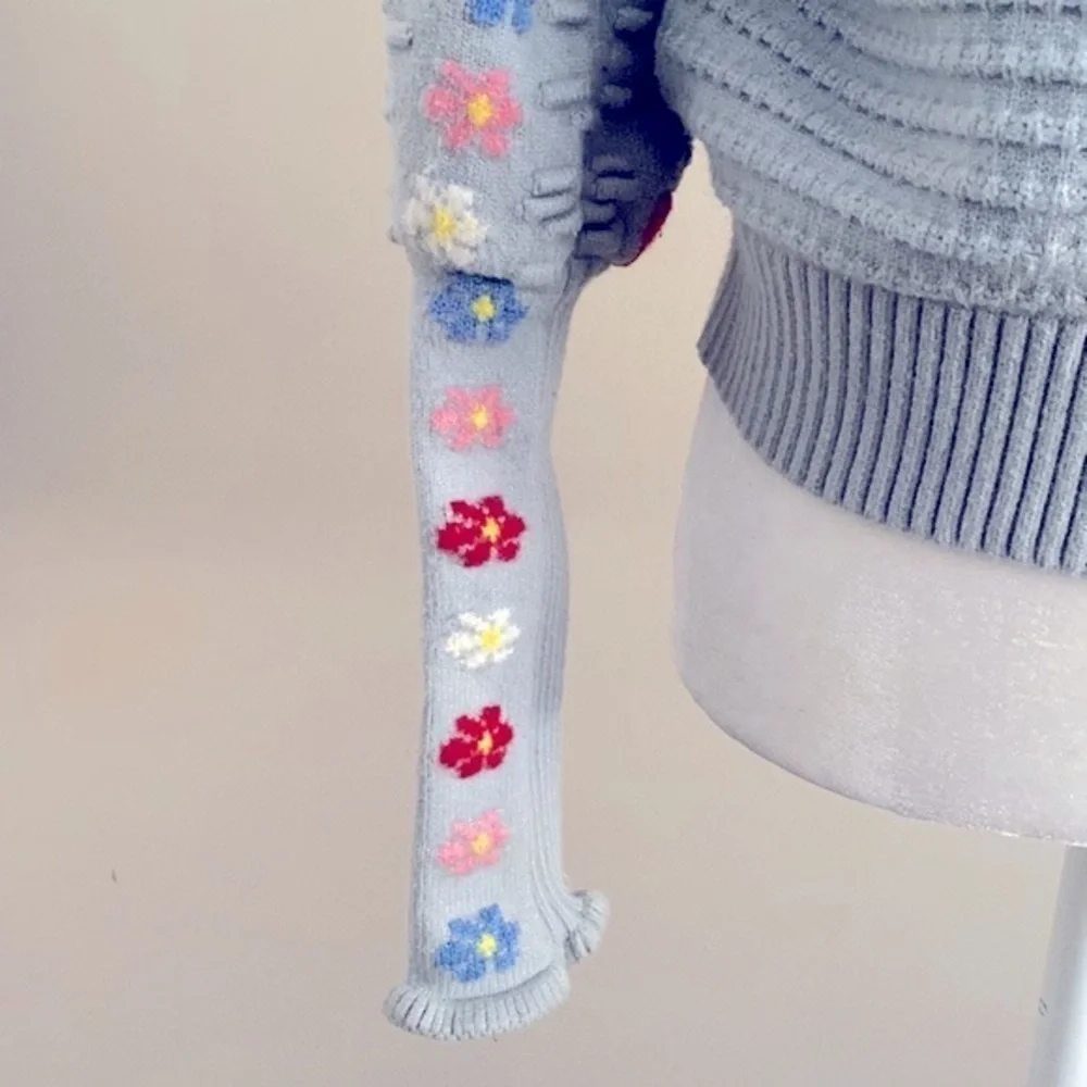 Cottagecore daisy turtle neck sweater - Picture 3 of 9